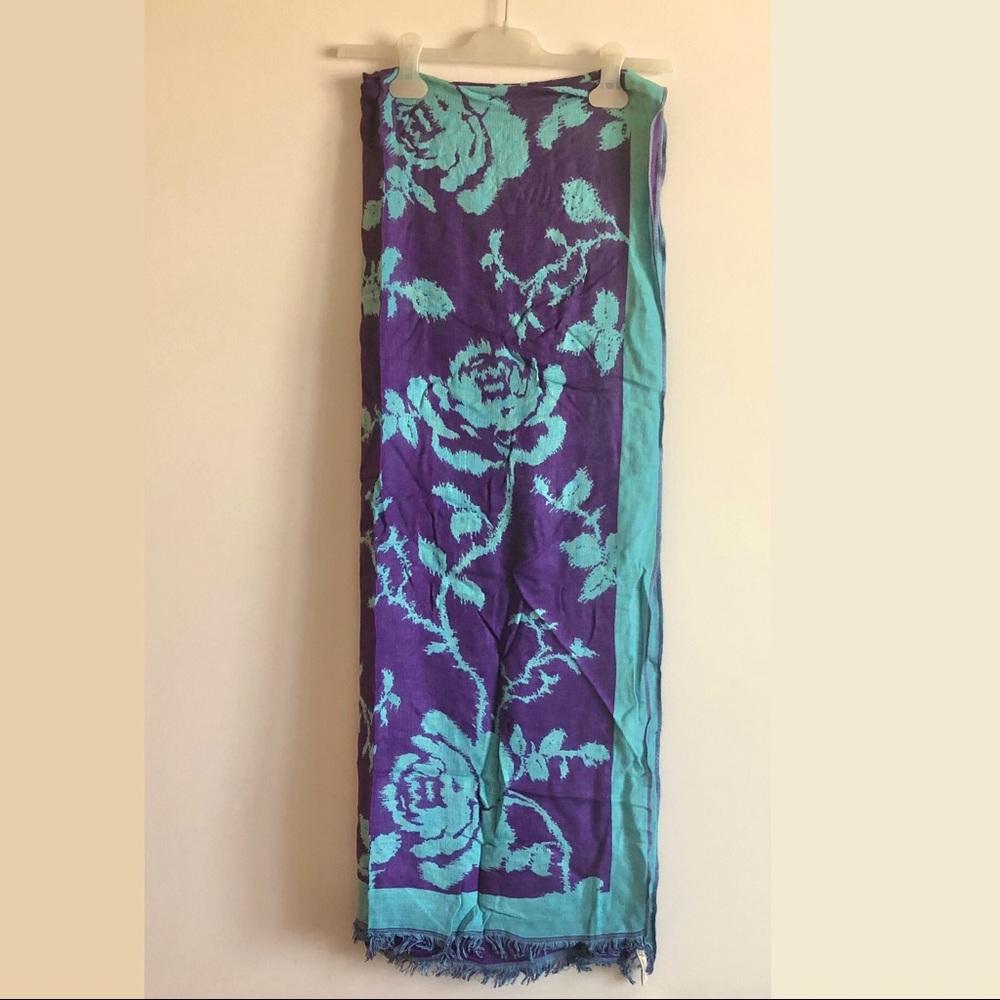 BNWT PURPLE AND TURQUOISE PASHMINA